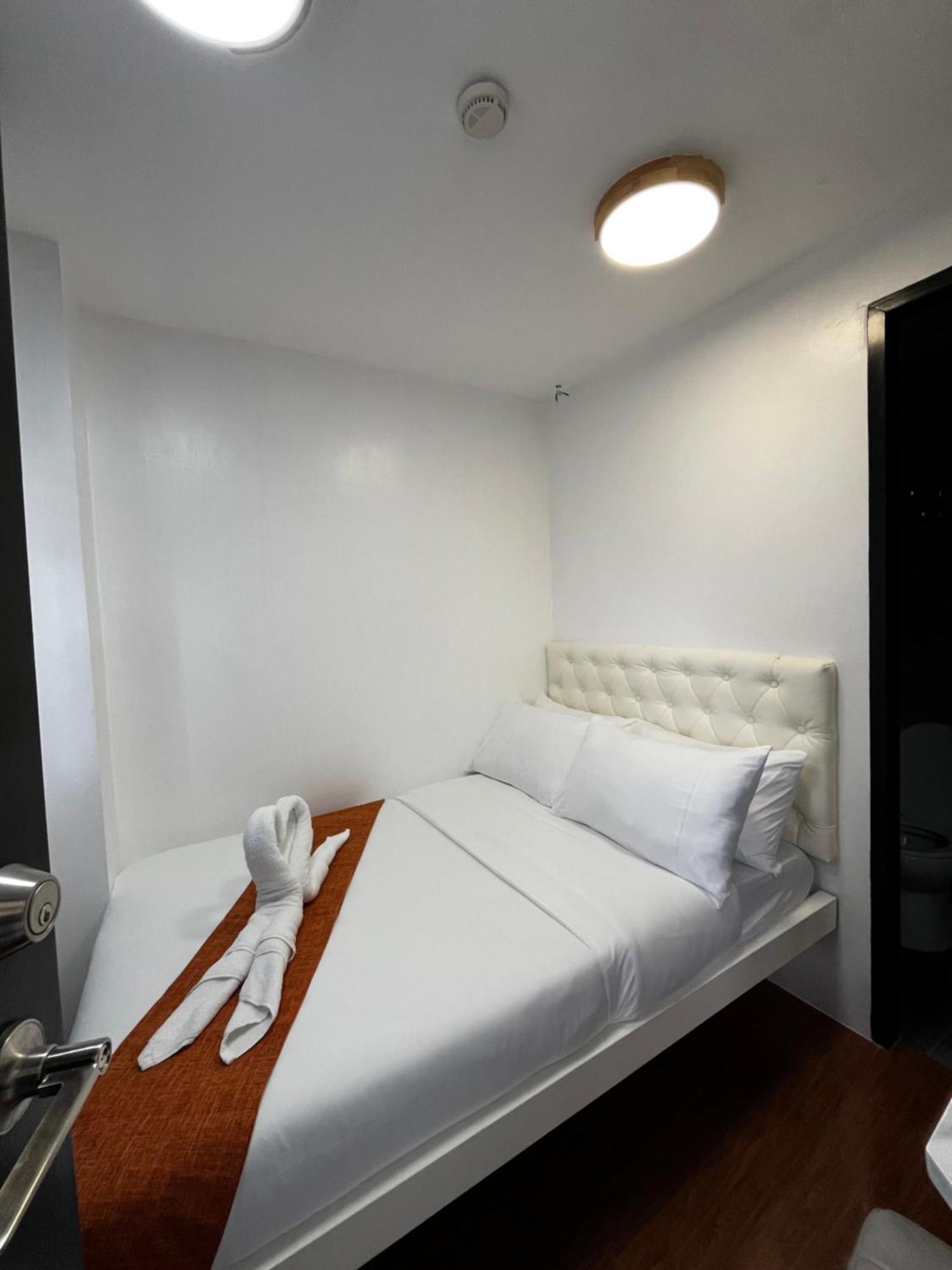 Rangya Hotel Tagaytay City Esterno foto