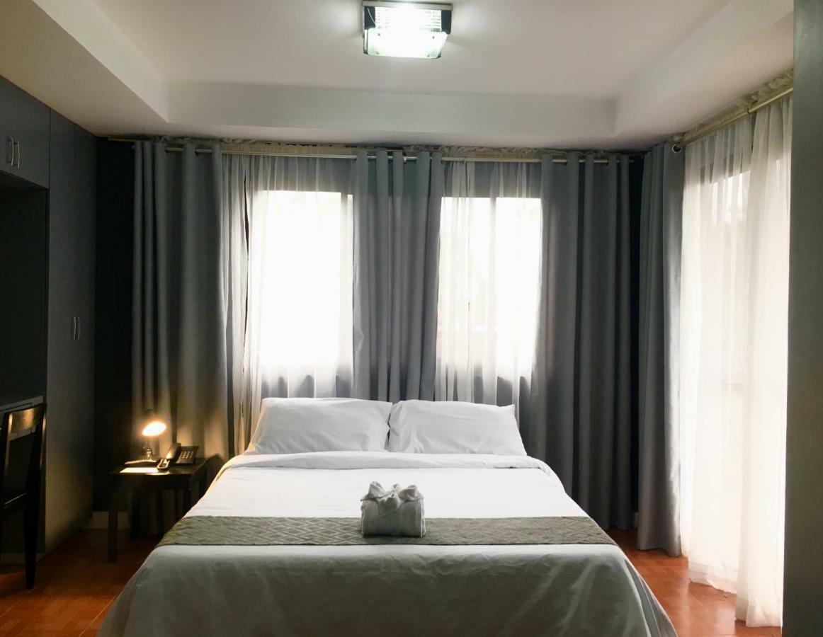 Rangya Hotel Tagaytay City Esterno foto