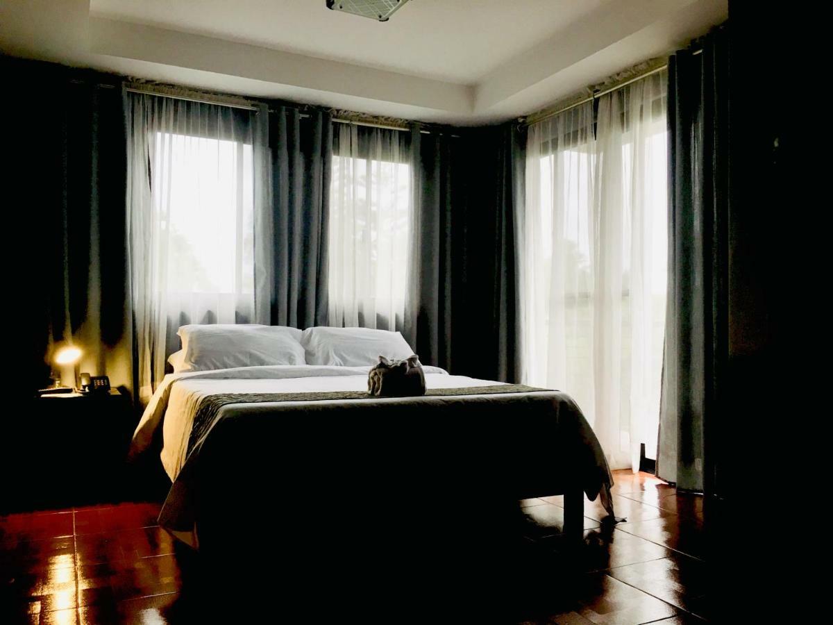 Rangya Hotel Tagaytay City Esterno foto